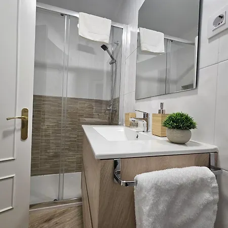 Confortable شقة *